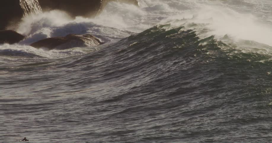 Large waves are headed towards the surfers