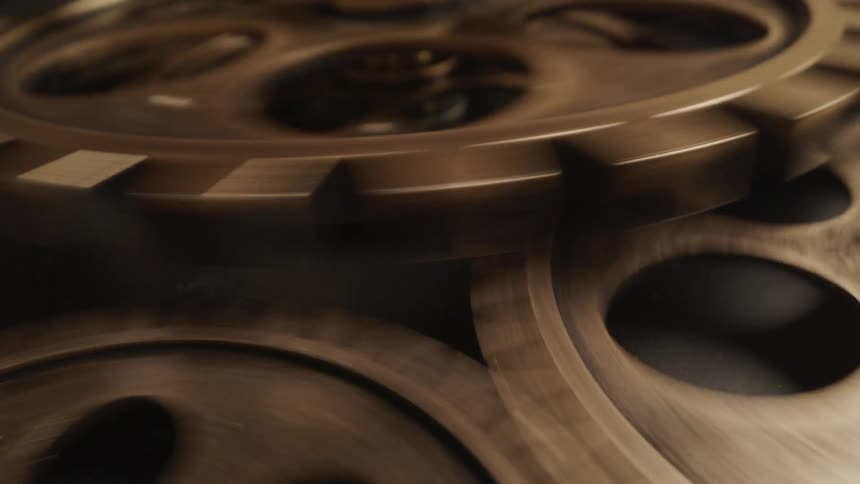 Mechanical gears spinning in multiple directions simultaneously