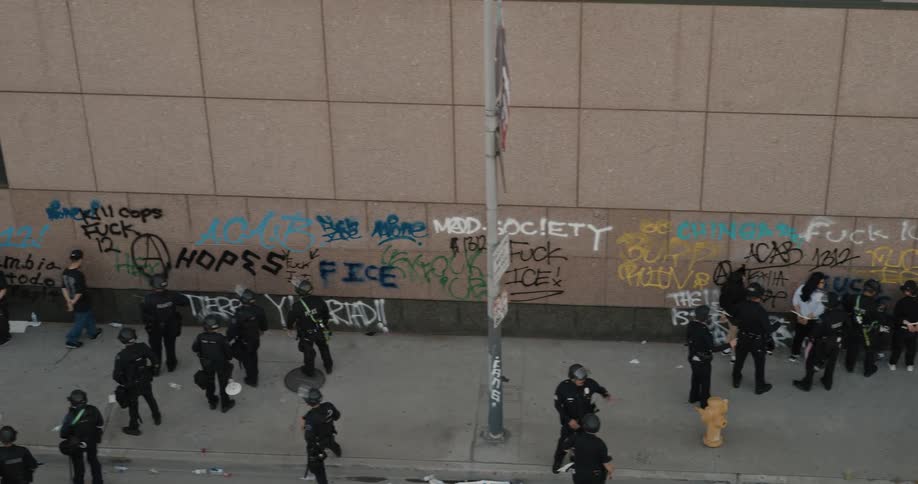 Police are handcuffing protesters