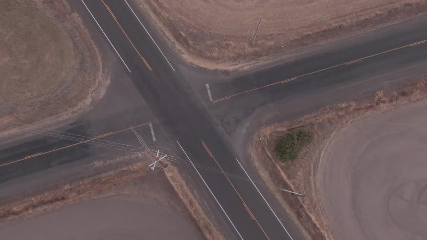Powerlines go over the crossroads