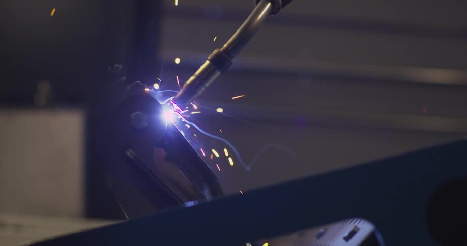 Tool welding a metal surface