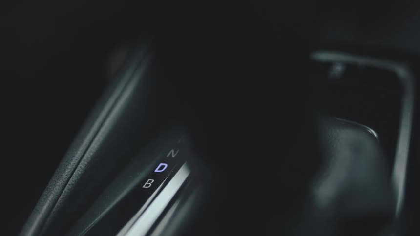 Moving gear of an automatic car
