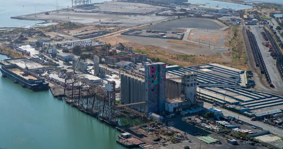 The harbor is by the city