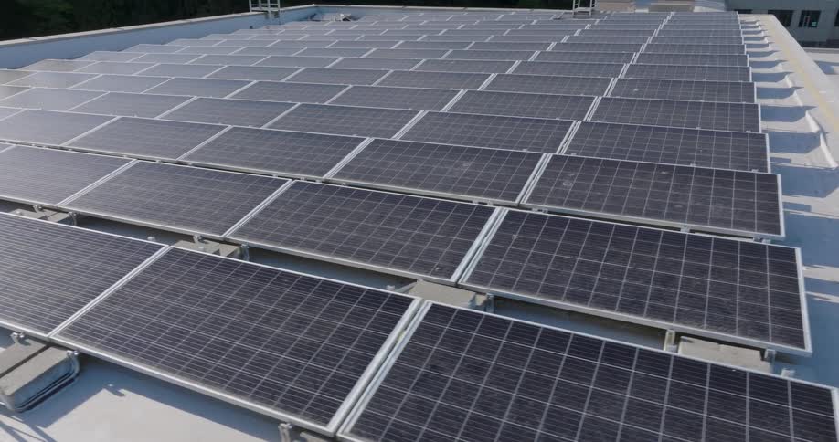 Dynamic orbit around a rooftop solar power installation