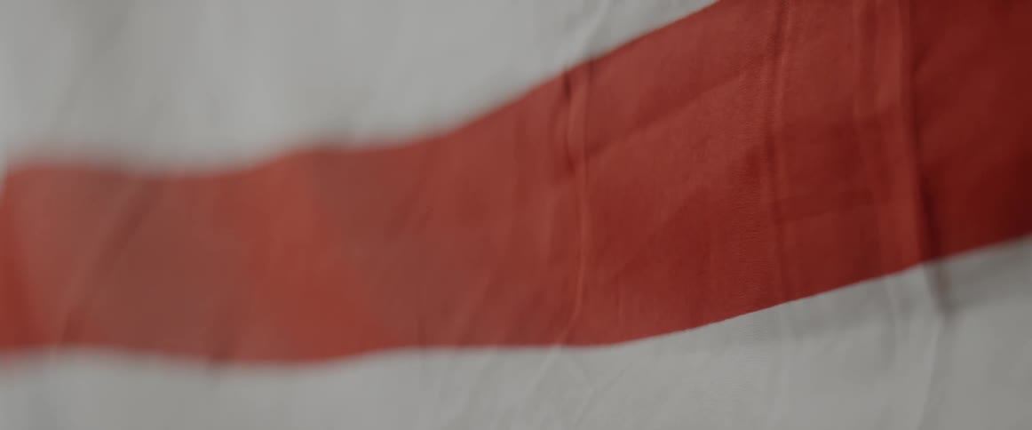 A sheet has a single orange stripe