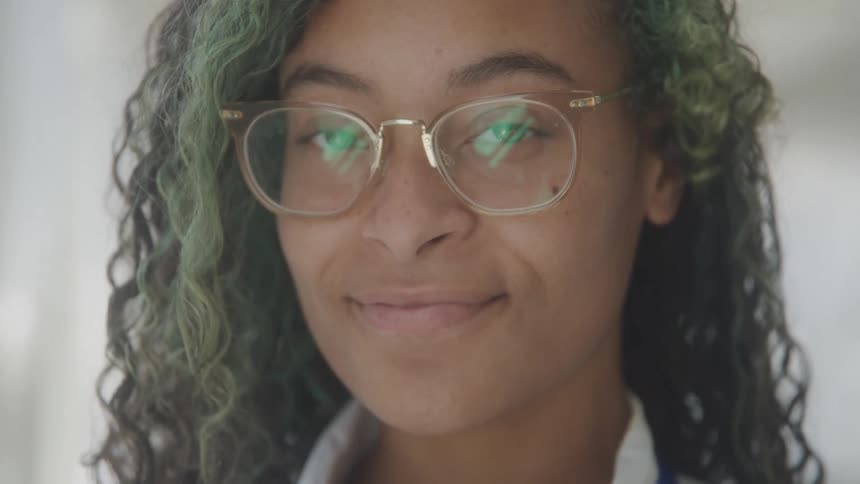 Portrait of a woman with glasses