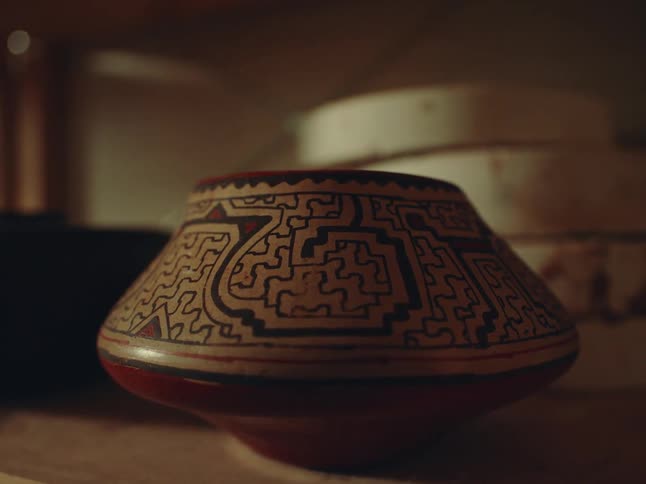 Ceramic pot decorated with indigenous geometric patterns