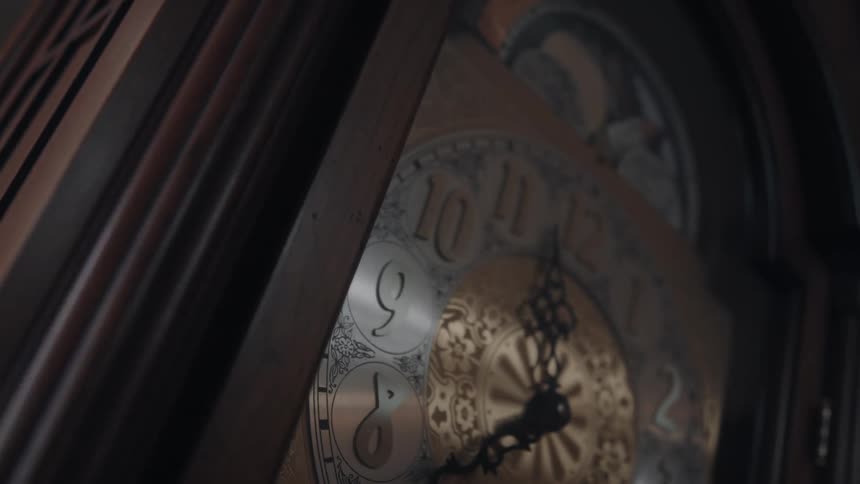 Antique clock shows 1140 with an ornate golden dial