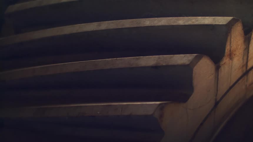 A large gear is still