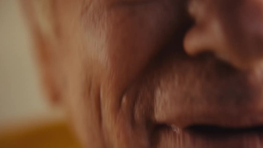 Elderly man with a happy expression