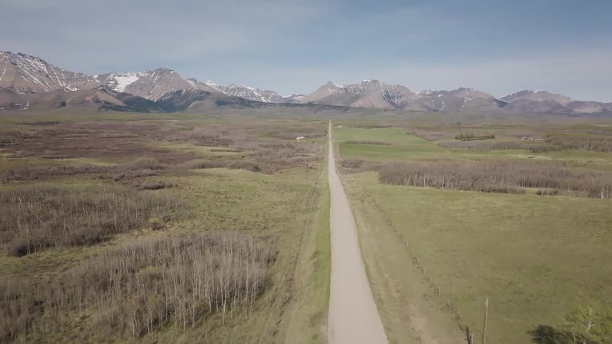 A road leading off to the distance