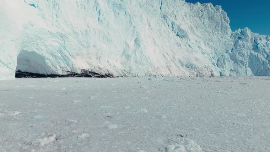 Glaciers and melting ice in the arctic