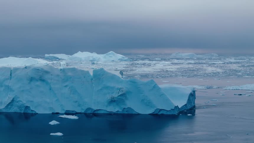 Glaciers and melting ice along the arctic coast