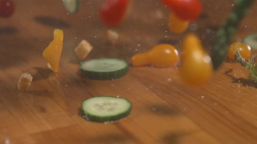 Vegetables slowly fall on the ground