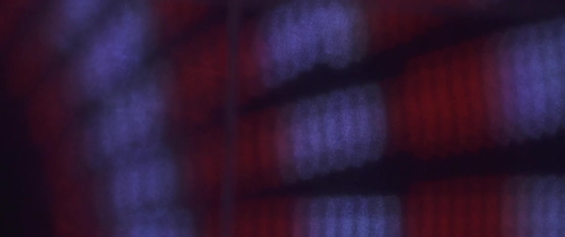 The lights move slowly red and white