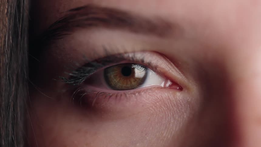 Close up of a young female eye