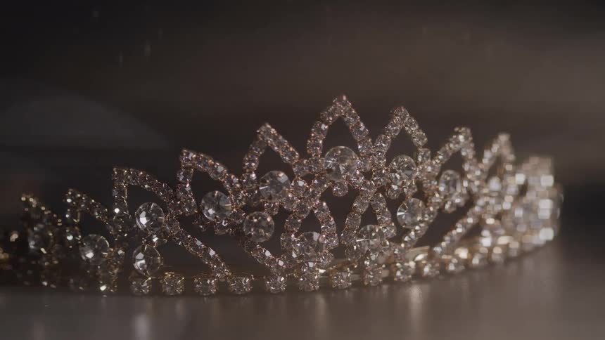 A close up of a diamond tiara