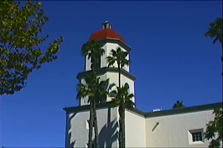 A view of a tower outdoors in a city