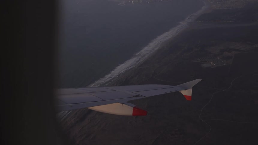 A view of a plane flying