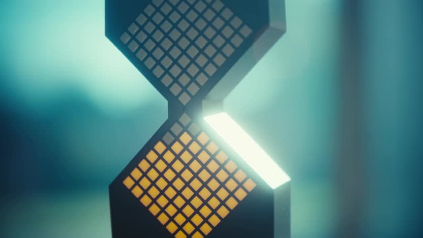Structure shows two diamonds with yellow squares