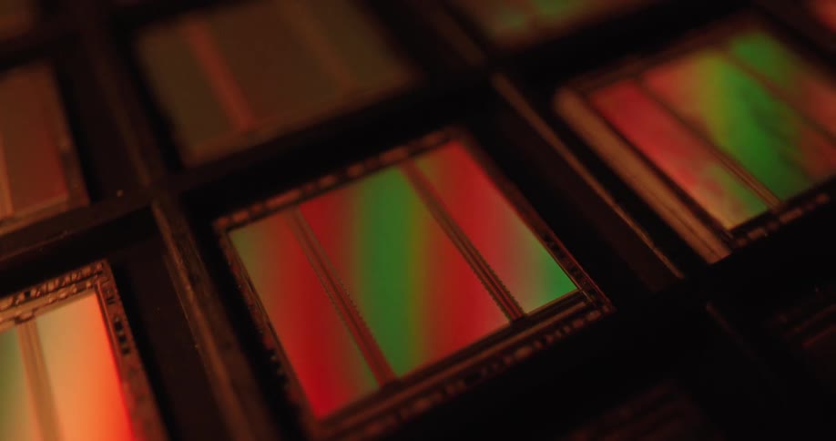 The light reflecting on the machine creates rainbow colors
