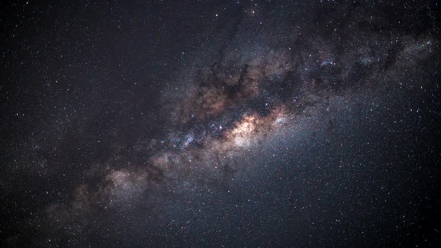 A beautiful time-lapse of the Milky Way galaxy moving through the cosmos