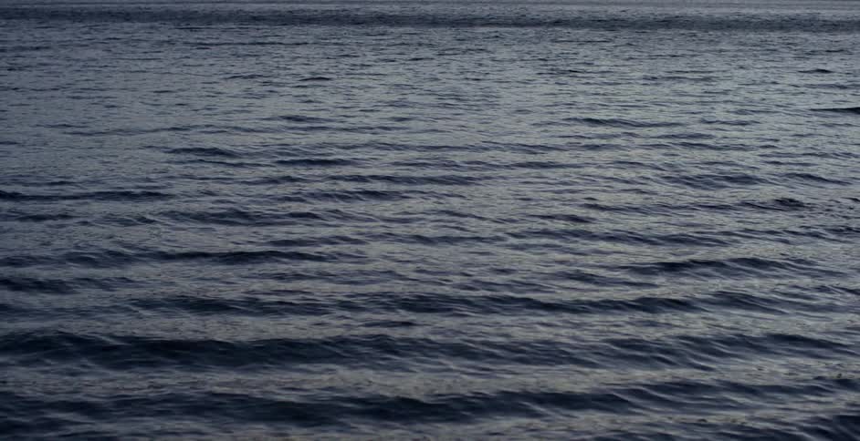 The pool of water is rough with many waves