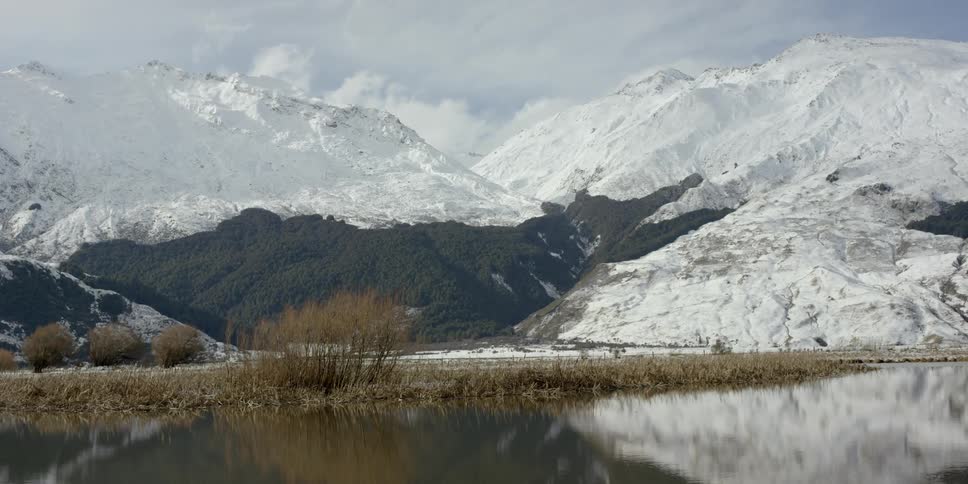 The water before the mountain is calm