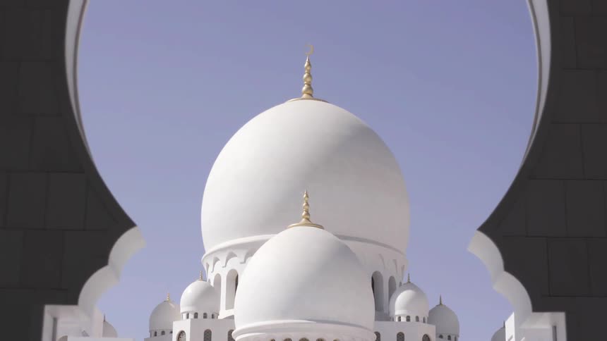A tall temple is white all over