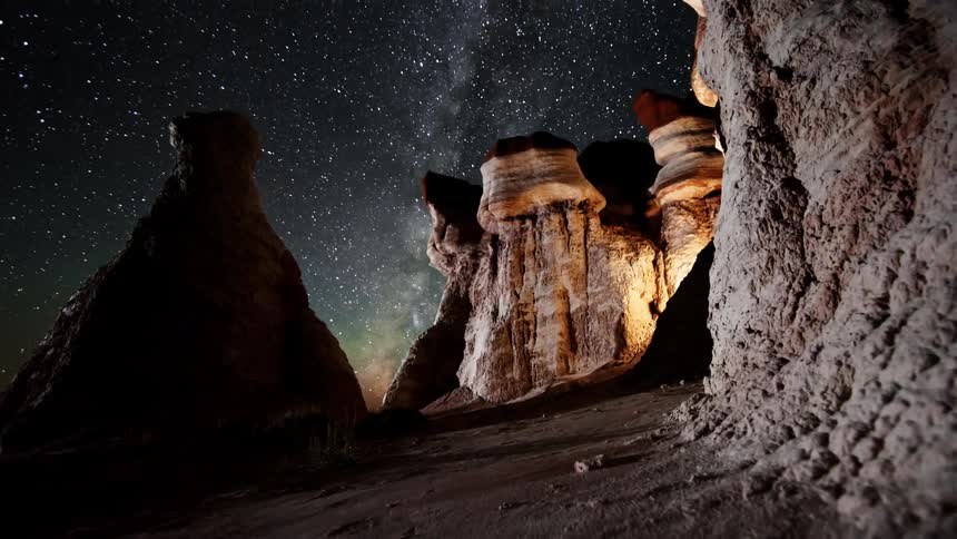 The stars revolve around the canyon