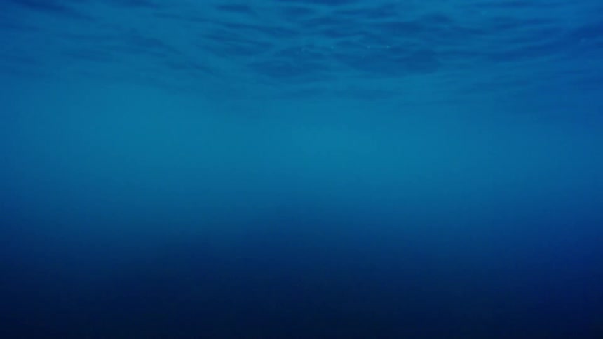 Water ripples and flows on the ocean surface