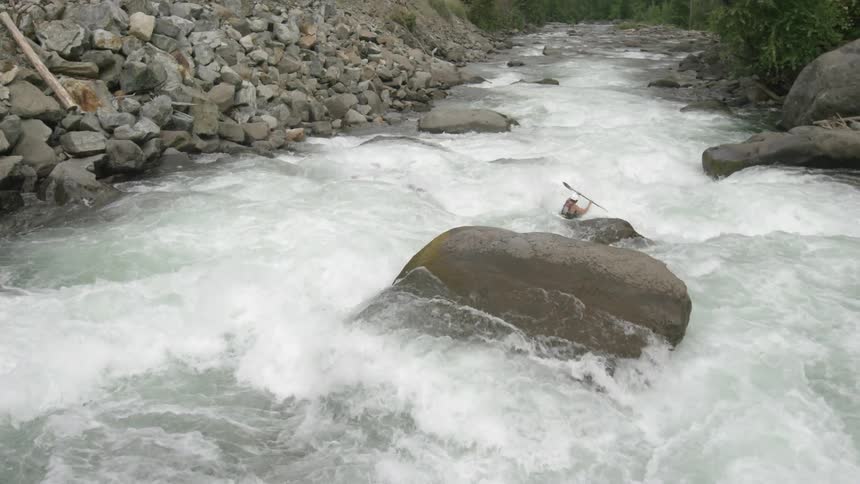 A person raving the rapids