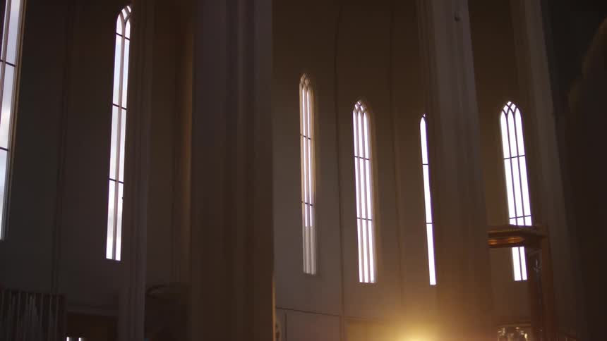 Video depicting the interior architecture of a cathedral