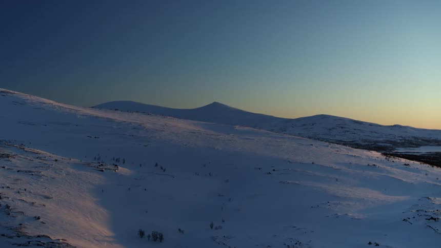 Over the mountain the sun is almost set