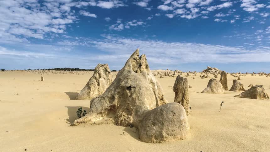 Motion control time lapse of Pinnacles desert in the daytime