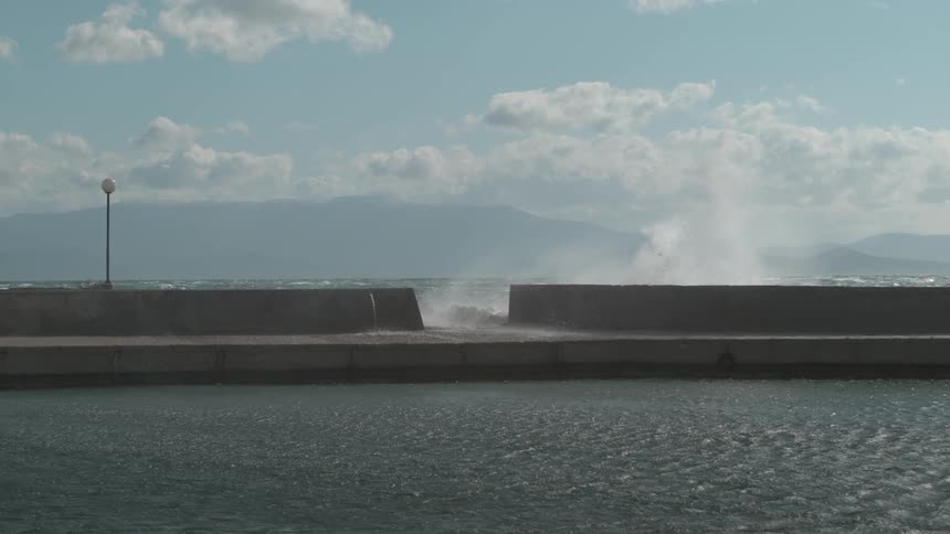 A wall at the edge of water