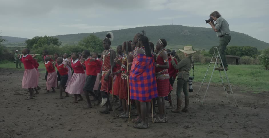 Photographer captures maasai doing a ritual