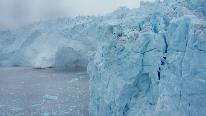 A huge shelf of ice is filmed from the air