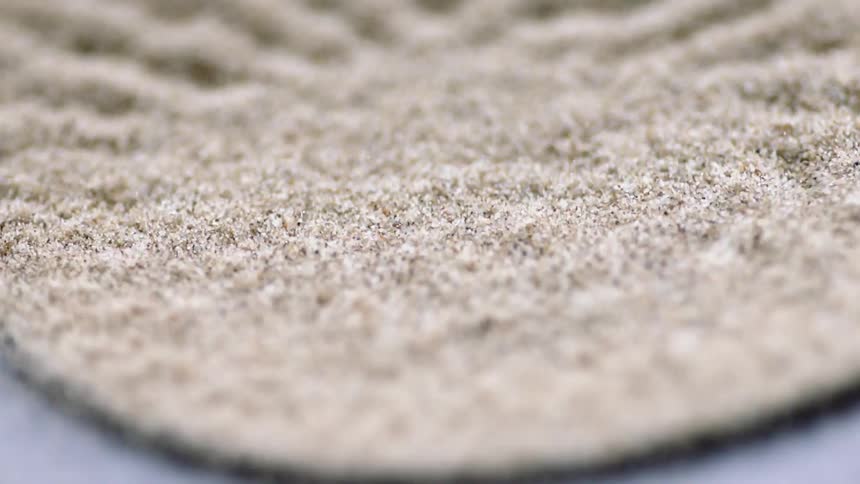 Sand vibrating