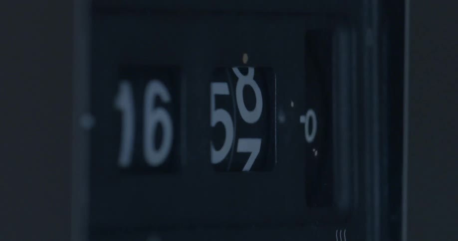 Numbers tick by on a clock