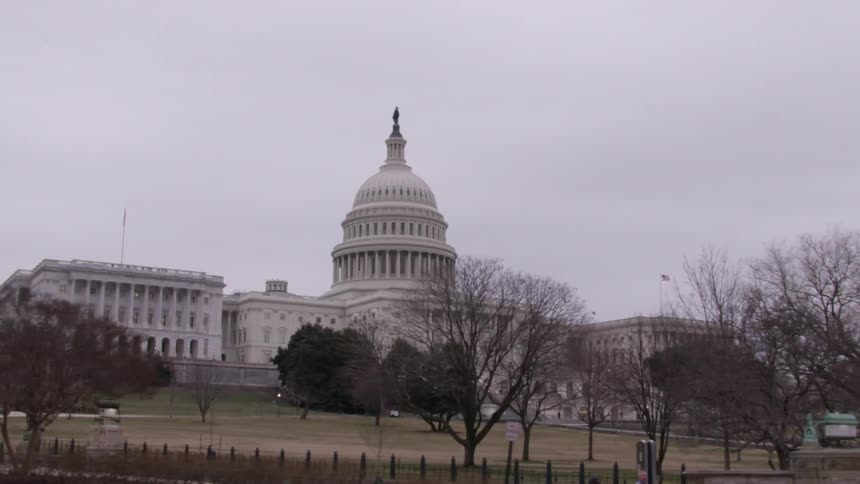 Capitol building in washington on cloudy day