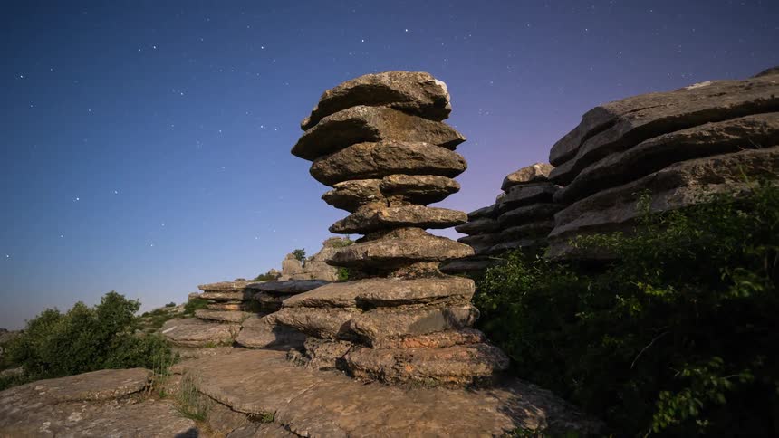 Desert rocks are stacked
