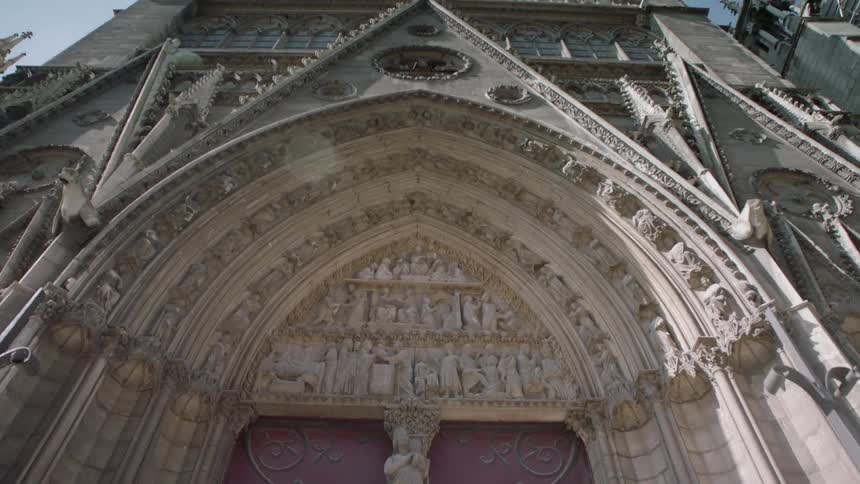 An elaborately decorated building