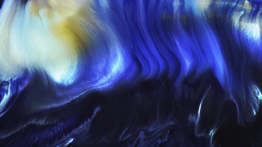 Colors and patterns are shifting in a liquid solution
