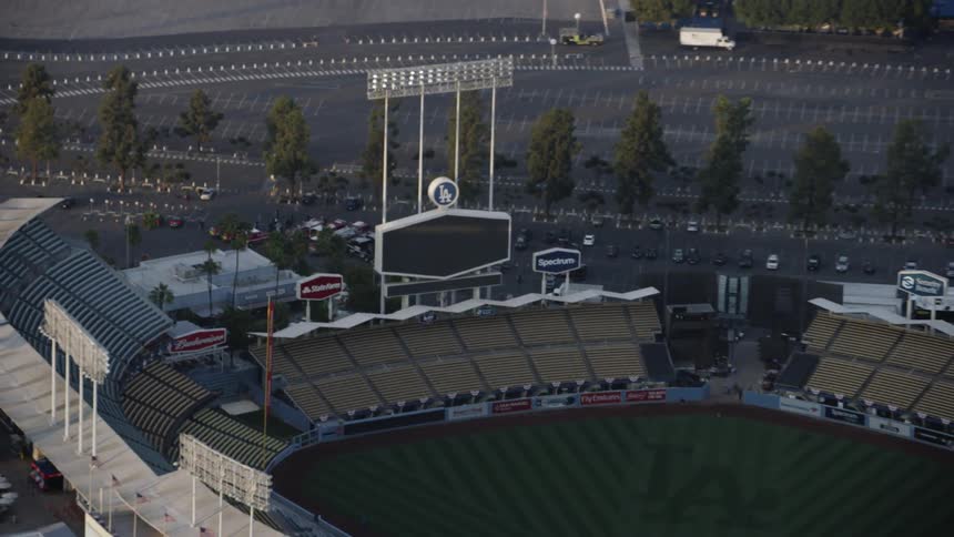 Smog is hanging in the air over los angeles during the day