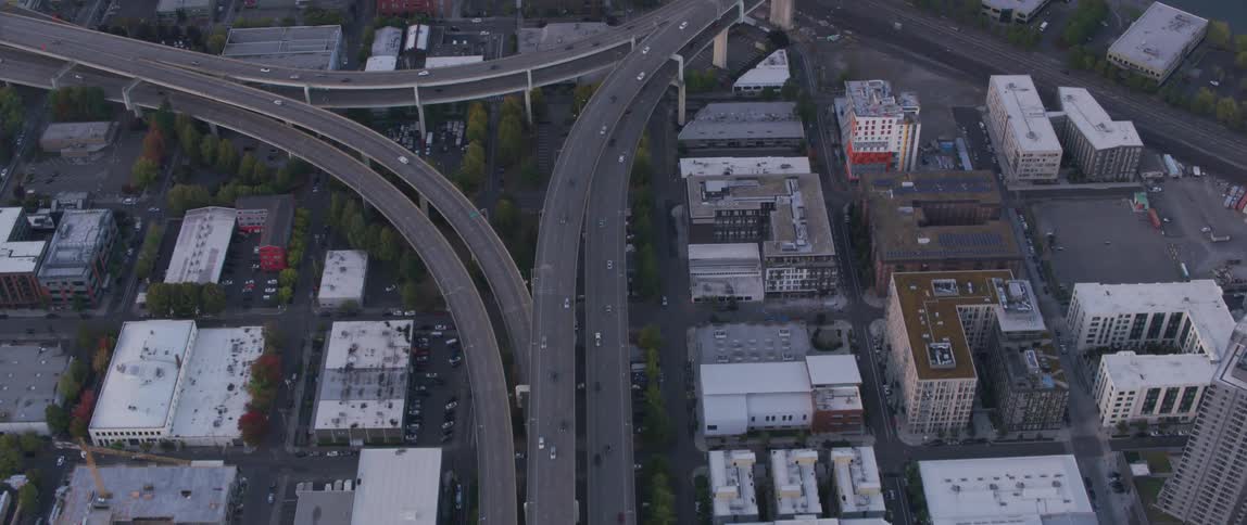 Traffic on a highway running through a city