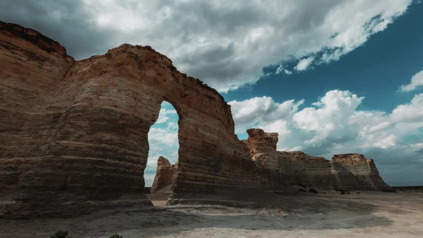 The clouds pass fast over the canyon