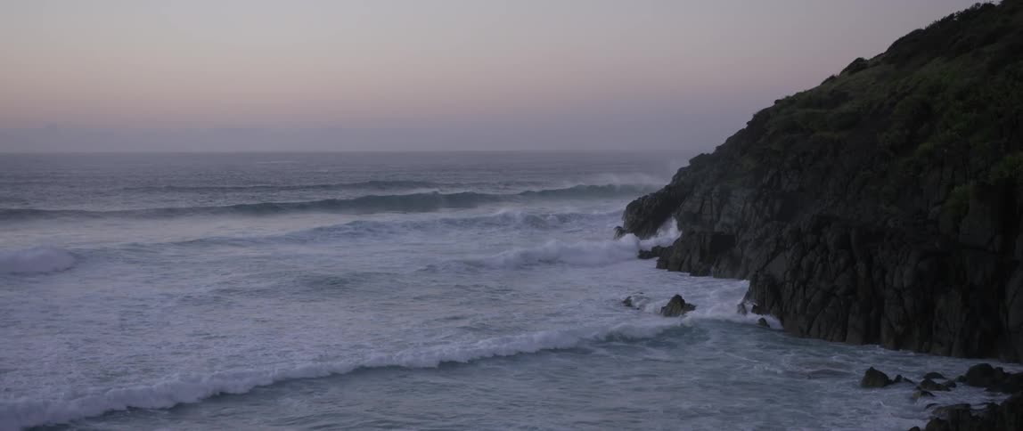 Waves are rolling in