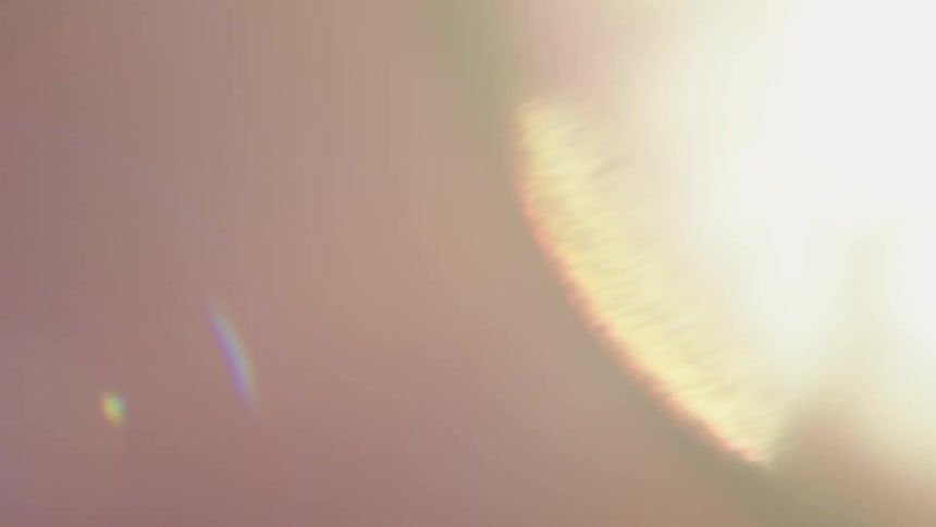 Light flashes in a smoky room