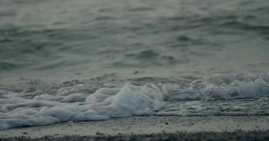 Waves are rolling in